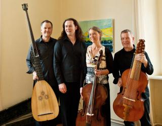 tutti i bassi with Oskar Koziołek-Goetz - Photo: Roland Nickolaus tutti i bassi with Oskar Koziołek-Goetz - Photo: Roland Nickolaus